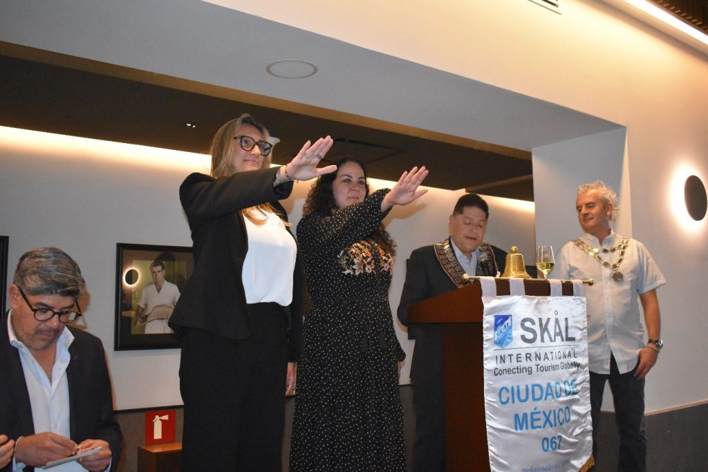 Sabrina Nogueira y Milay Nogueira toman protesta como nuevas socias Skal CDMX.