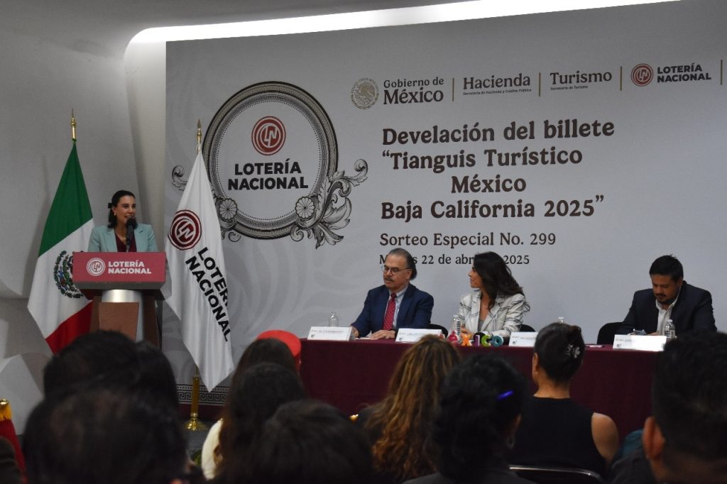 Josefina Rodríguez Zamora, Secretaria de Turismo del Gobierno de México