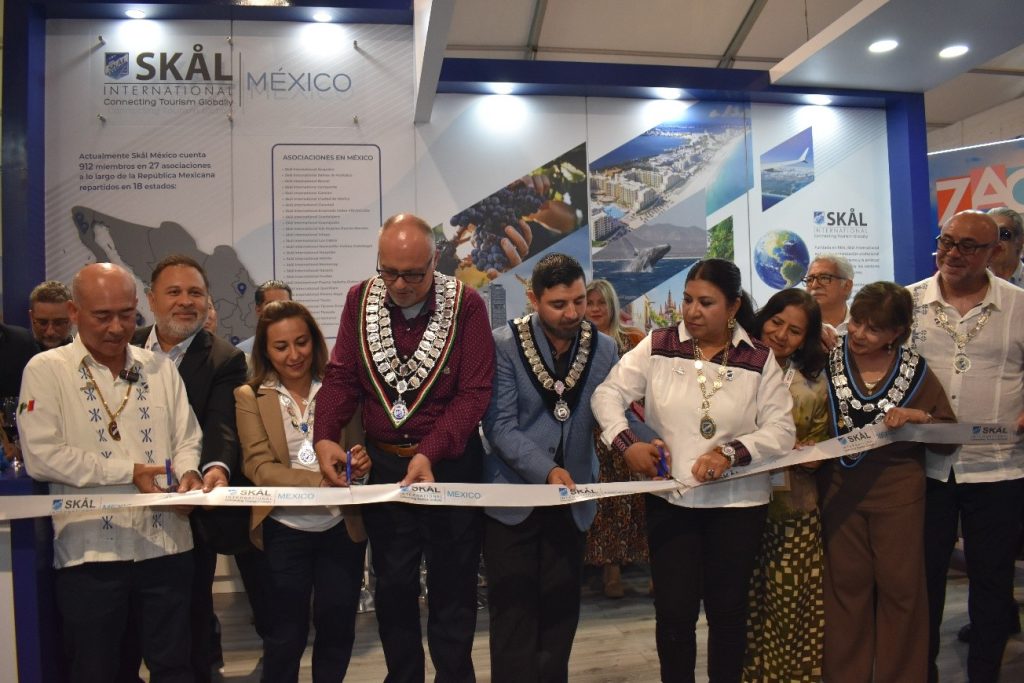 Inauguración del Pabellón de Club Skål México en el Tianguis Turístico 2025.