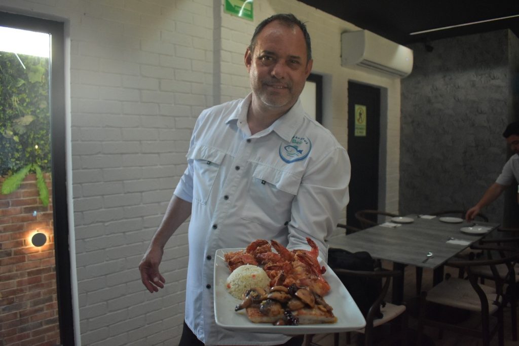 Carlos Alberto Elizalde García, socio y fundador de Mariscos Beto Mazatlán.