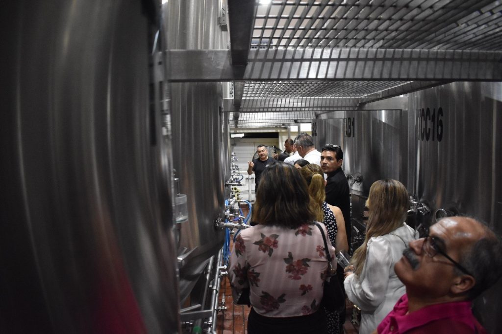 Recorridos grupales en cervecería artesanal Bichola Mazatlán.