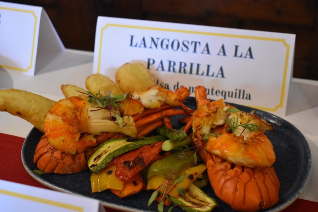 Langosta a la parrilla en el Festival al Horno Josper en la Hacienda de los Morales.