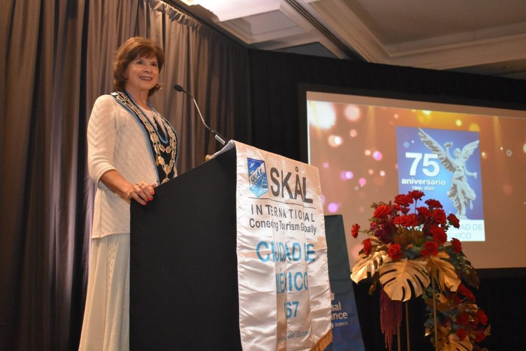 Cristina Vázquez, Presidenta del Club Skål International de la Ciudad de México.