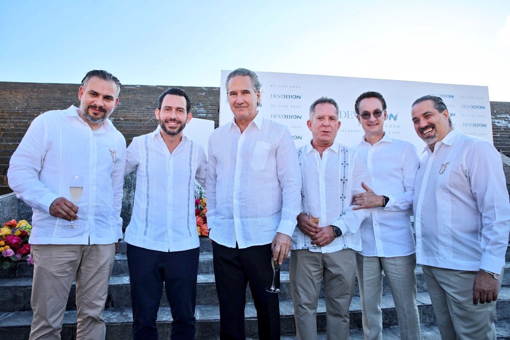 La ceremonia inaugural fue encabezada por José Carlos Azcárraga, director general de Posadas.