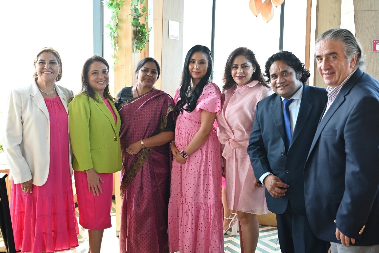 La II Junta Reglamentaria de AFEET contó con la destacada presencia de Ms. Deepti Ganji, Jefa Adjunta de la Embajada de la India en México.