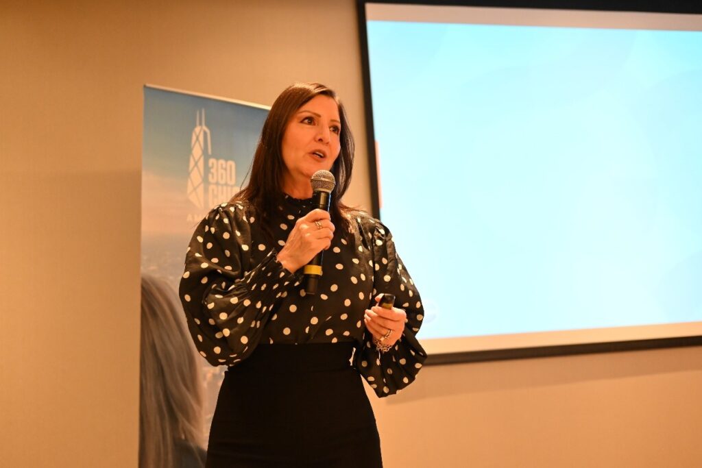Virginia Uzal, Directora Comercial para México, Centroamérica, Colombia y Ecuador en American Airlines.
