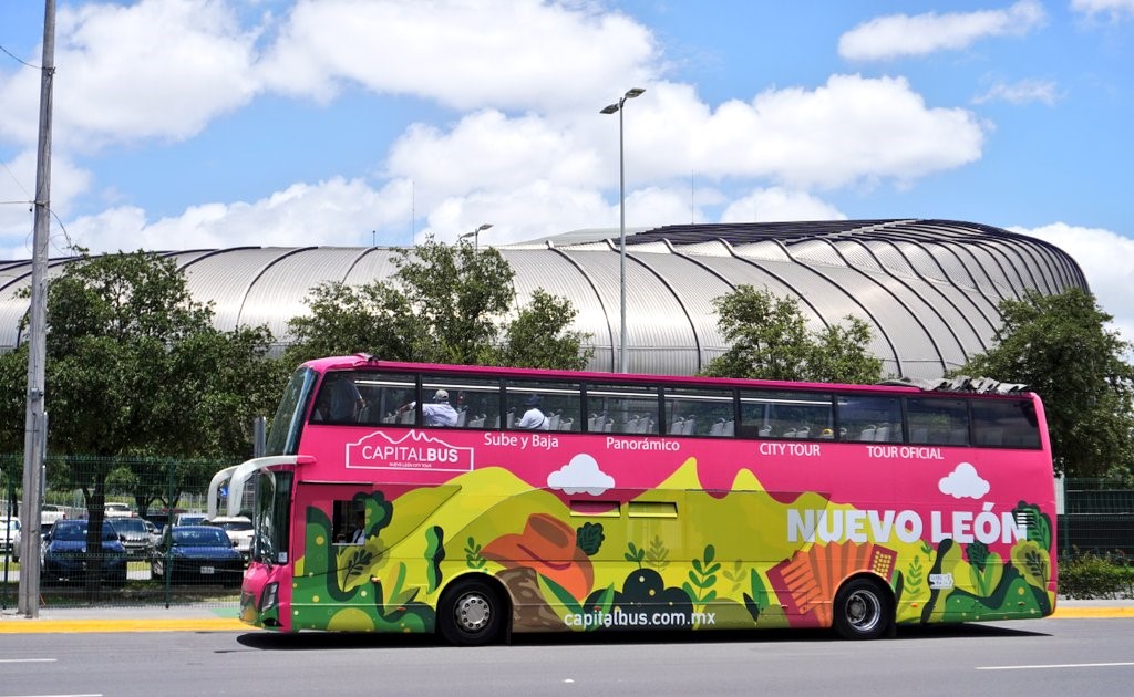 Capital Bus recorrerá 33 kilómetros conectando a través de 10 paradas estratégicas los atractivos más icónicos de Monterrey, San Pedro Garza García y Guadalupe.