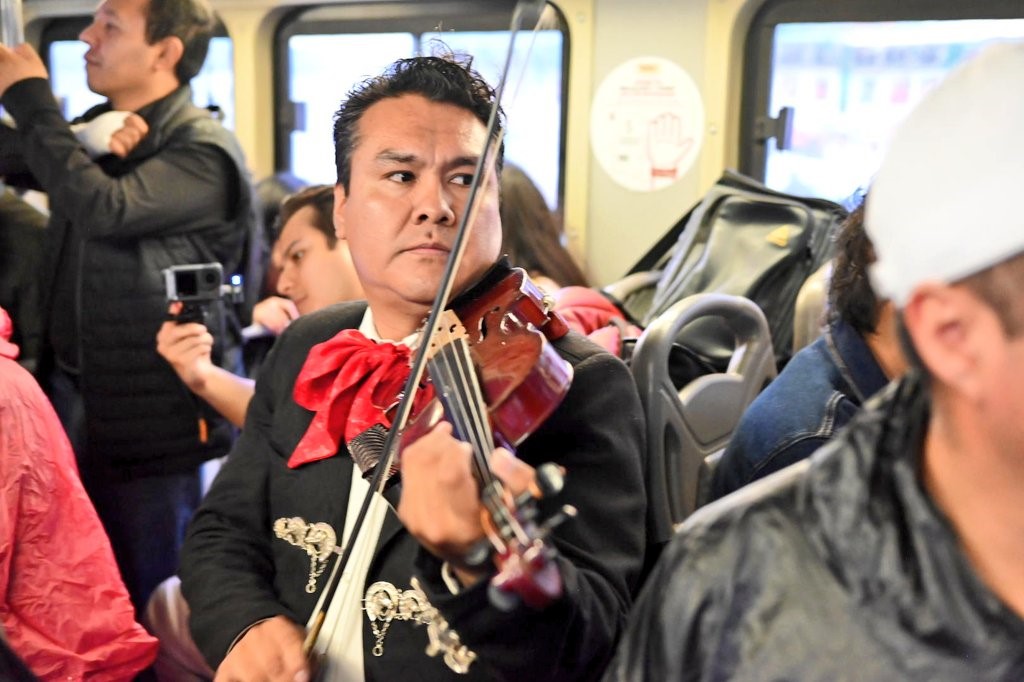 Vive la CDMX de una forma única, entre su historia vibrante y la emoción de la música en vivo.